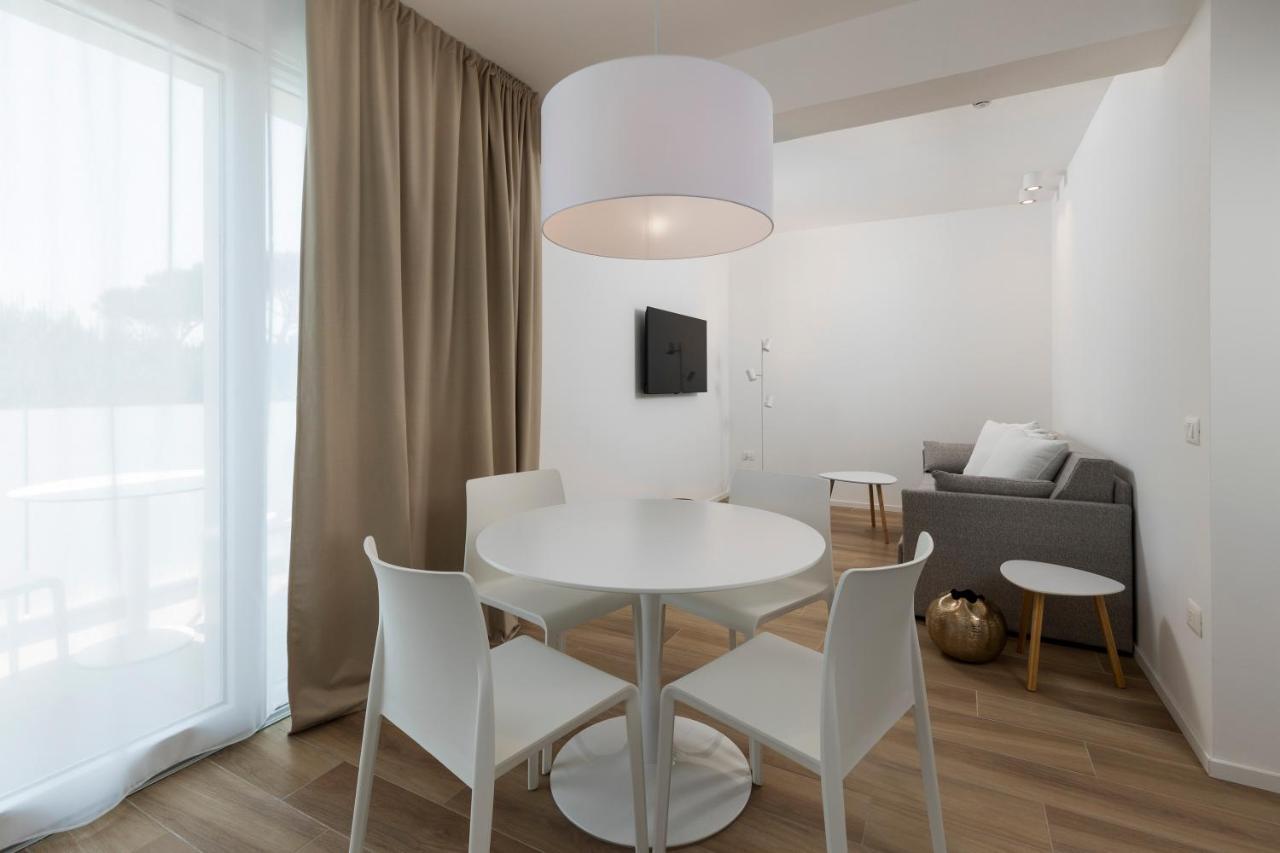 The Palm Riccione 아파트 호텔 외부 사진