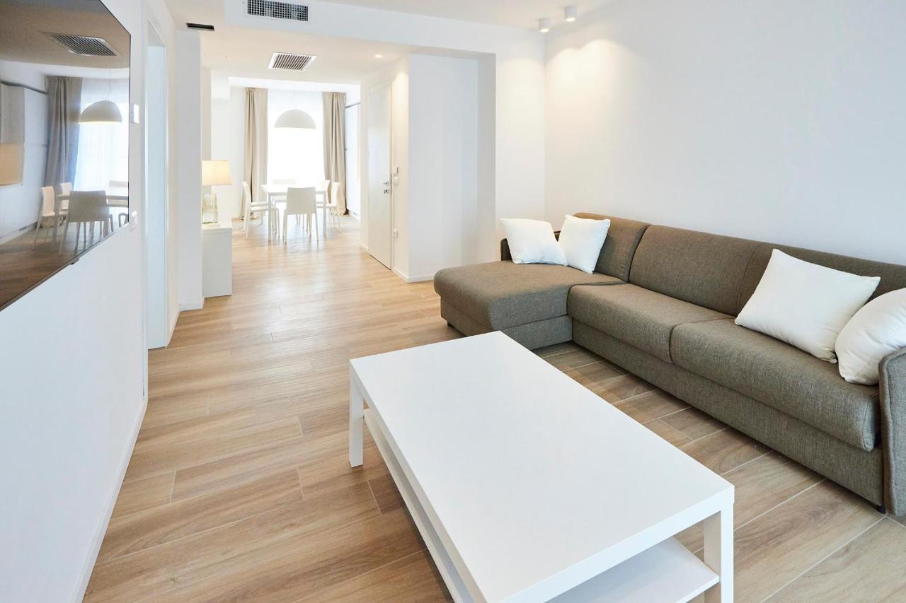 The Palm Riccione 아파트 호텔 외부 사진