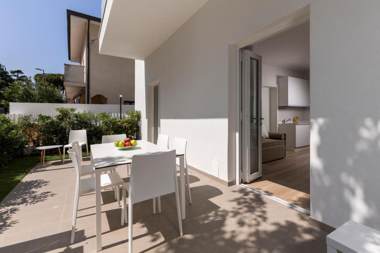 The Palm Riccione 아파트 호텔 외부 사진